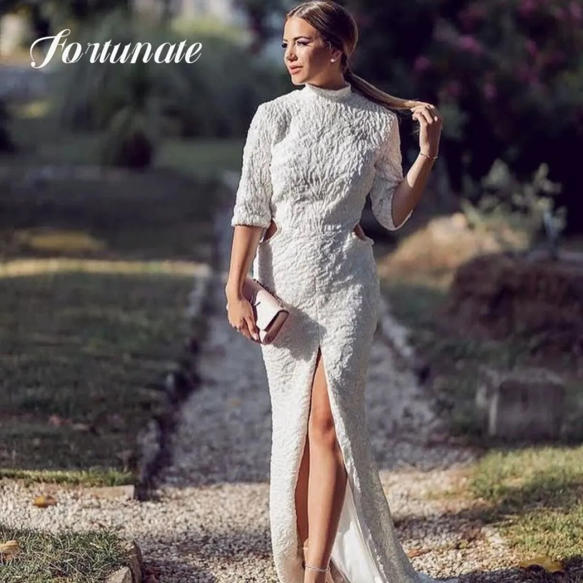 Eleganti abiti Quinceanera in avorio Una linea di abiti da ballo pieghettati con apertura sul retro Cocktail Party Abito da sera