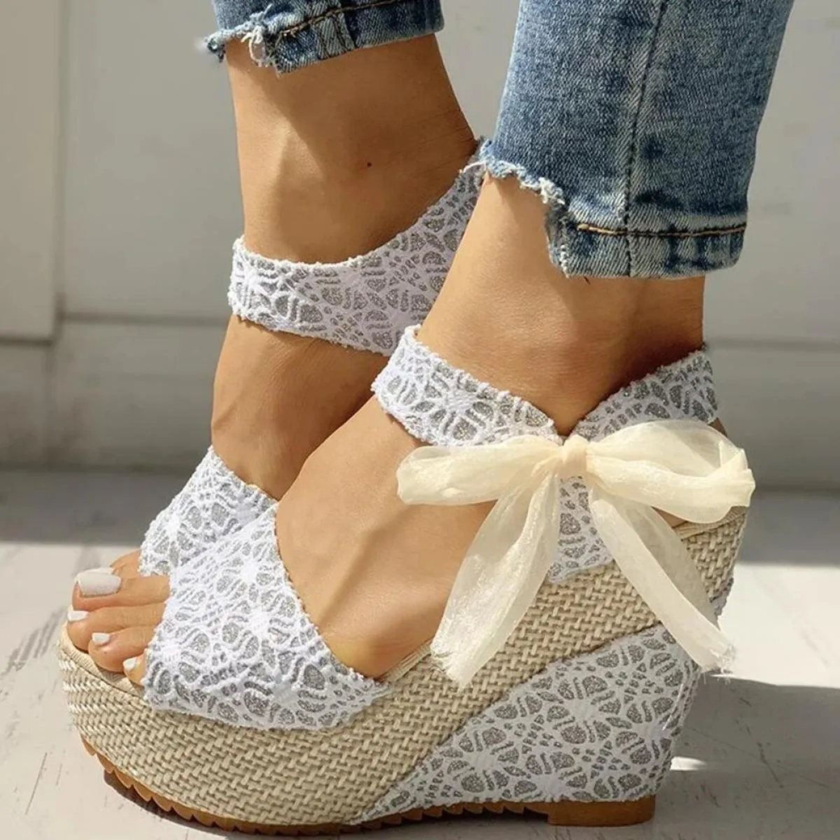 Scarpe da donna con tacco e zeppa da donna in pizzo per il tempo libero 2022 sandali estivi con plateau per feste scarpe con tac
